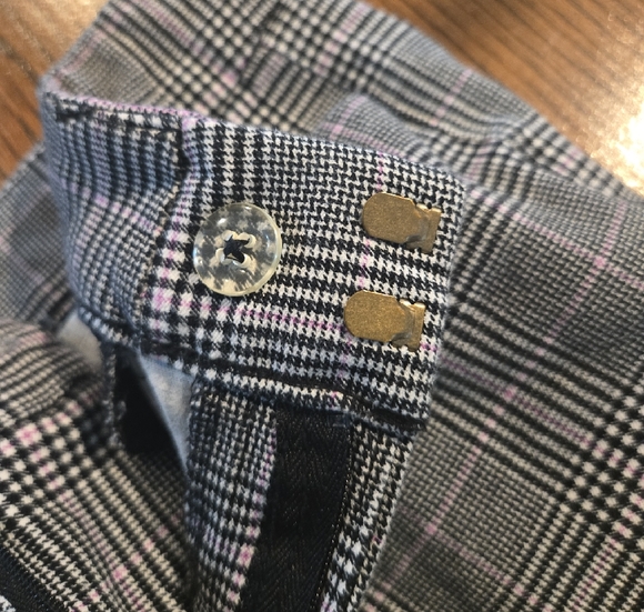 Old Navy Black and White Plaid Women's Skinny Pants - Picture 7 of 9